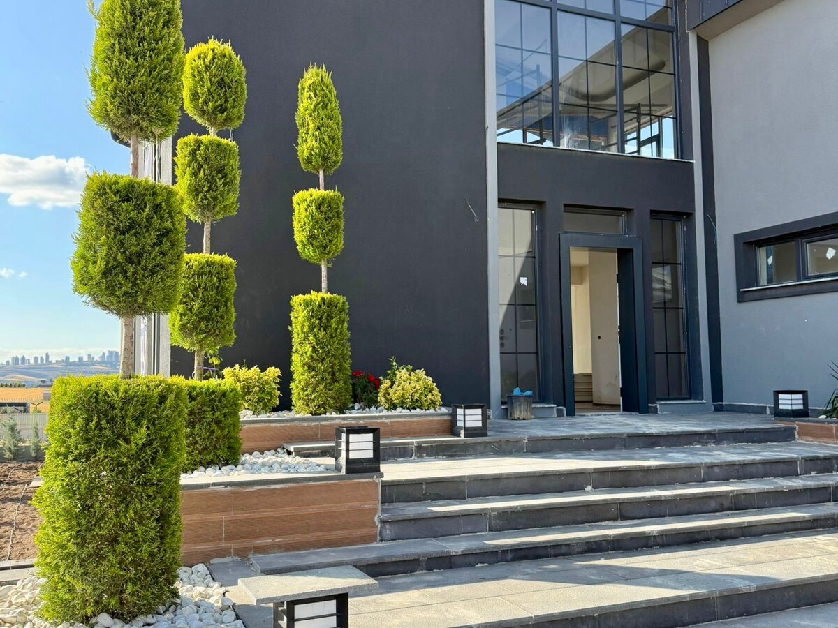 Kurumsal Bina Peyzajı — Eksen Peyzaj uygulaması